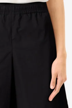 DAMES DRYKORN GROUND