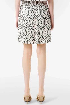 DAMES DRYKORN GROUND